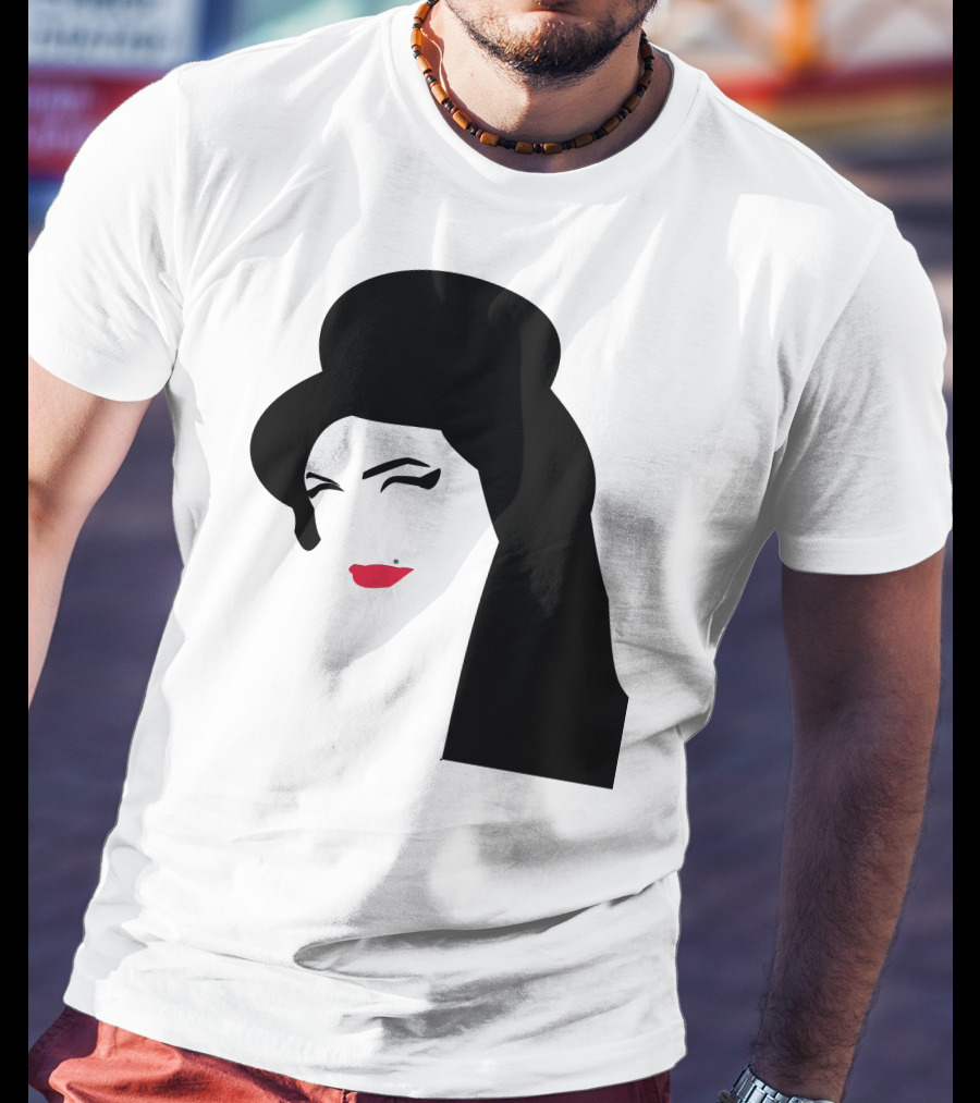 Amy Winehouse Iconic T-Shirt