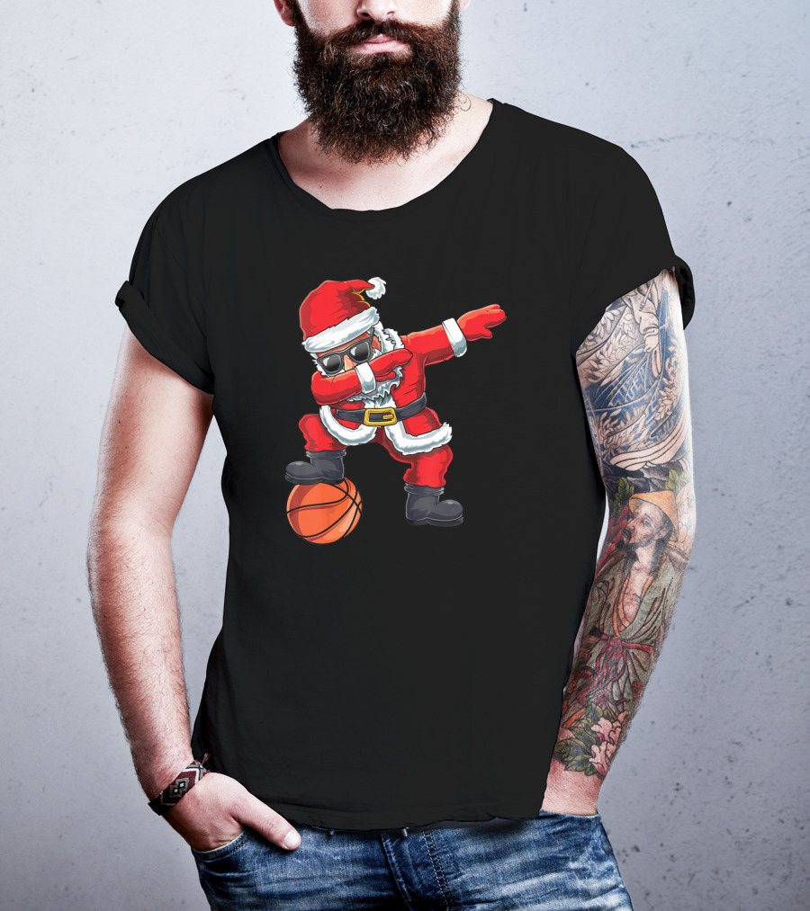 Christmas Santa Dabbing On Basketball Court Holiday Fun T-Shirt