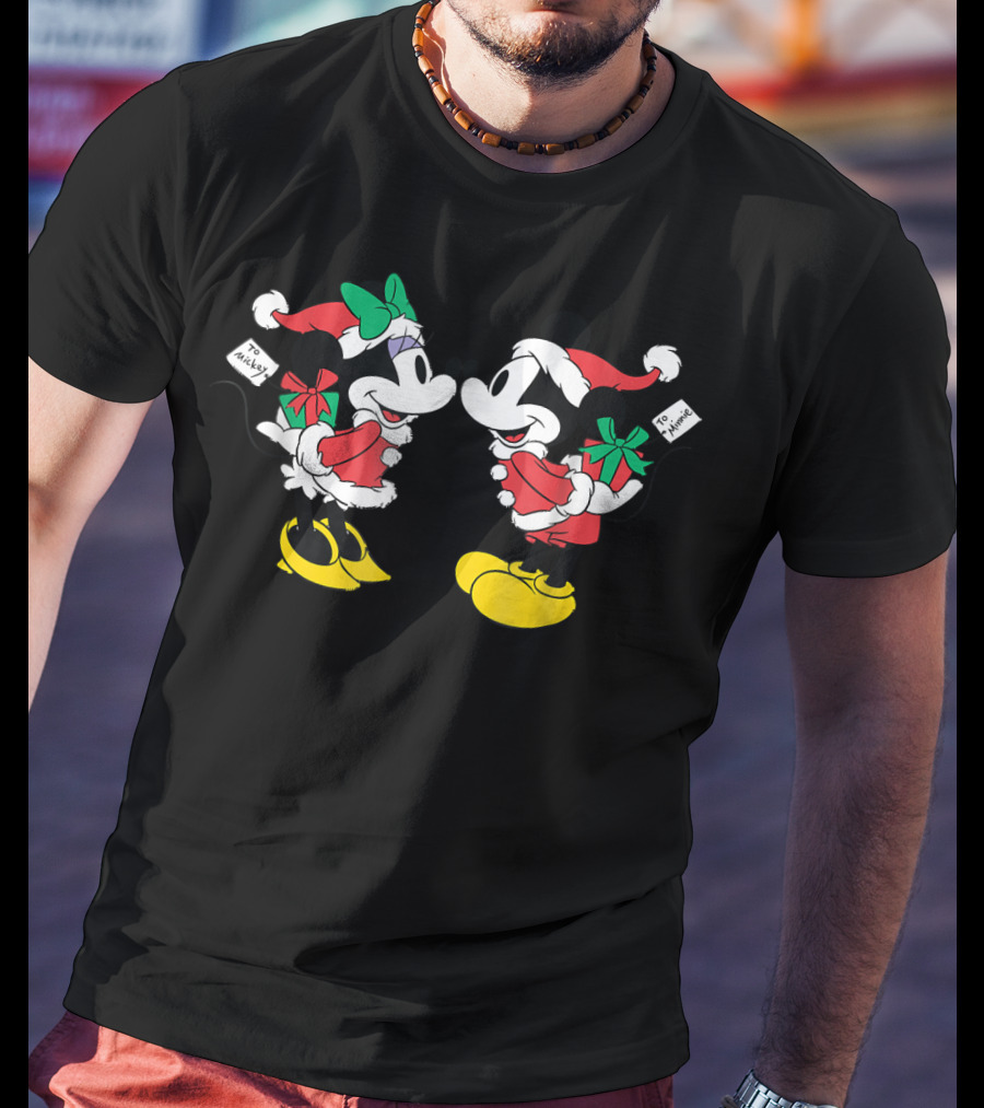 Disney Christmas Mickey Minnie Santa Hats Gift Exchange T-Shirt