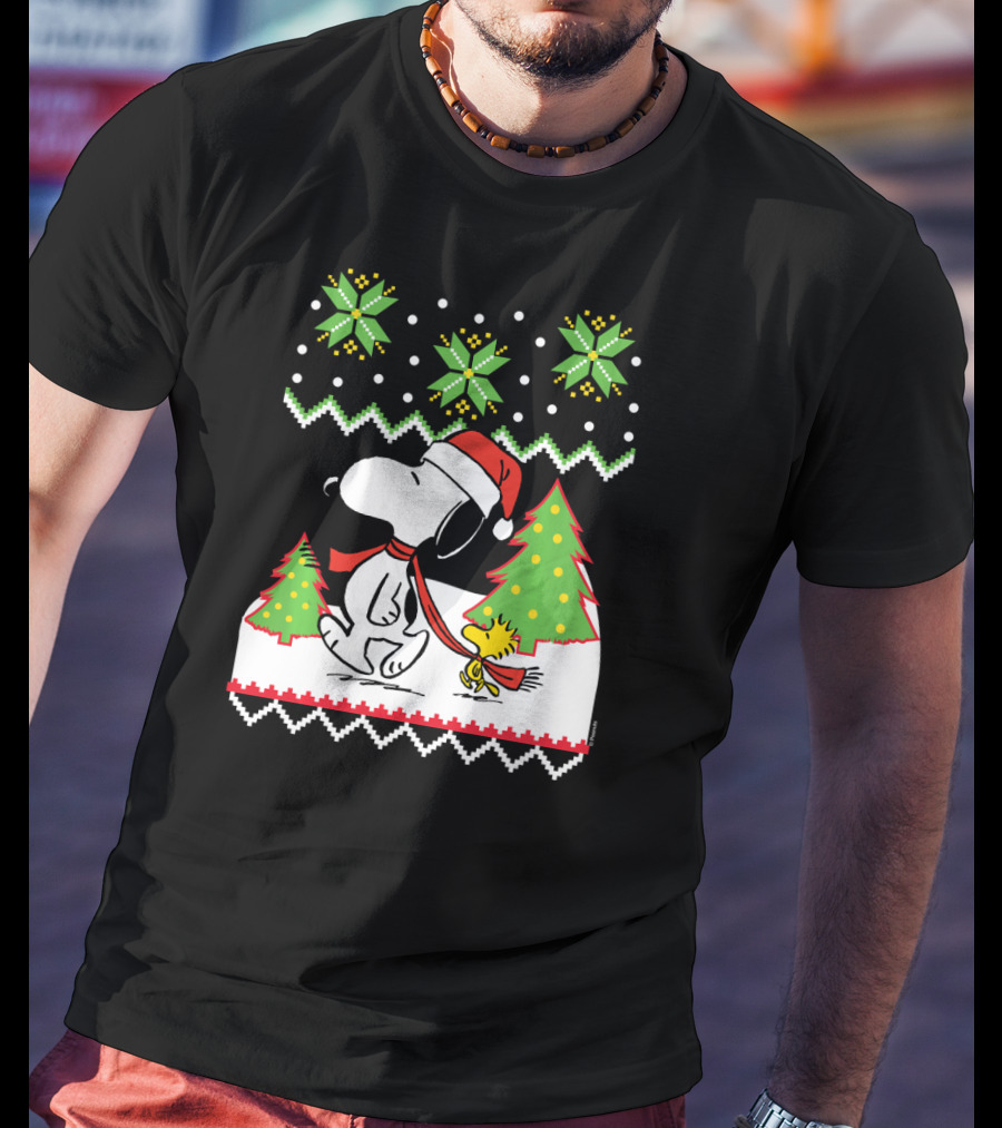 Peanuts Santa Snoopy Woodstock Snow Christmas Trees T-Shirt