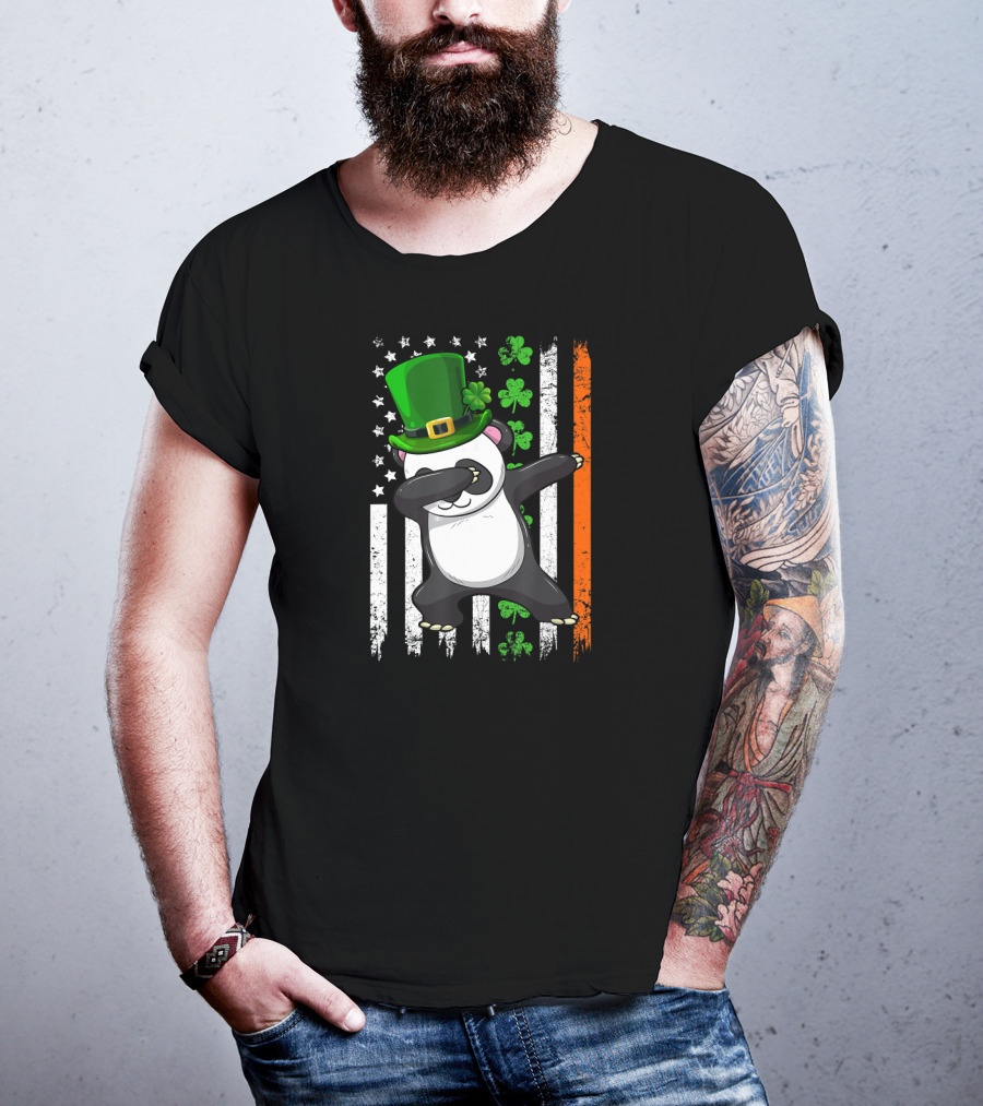 Dabbing Panda Leprechaun Shamrock Green Hat St Patrick's Day Irish Flag T-Shirt