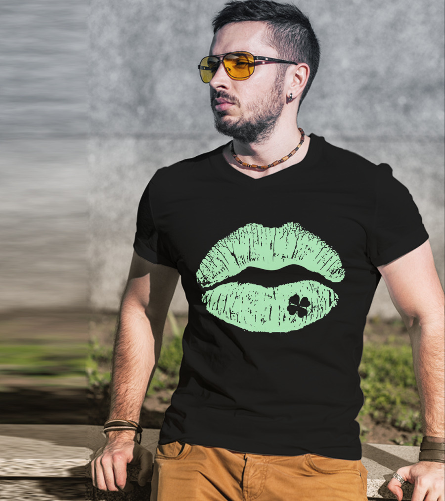 Lips Irish Kiss Clover St Patricks Day Green Shamrock T-Shirt