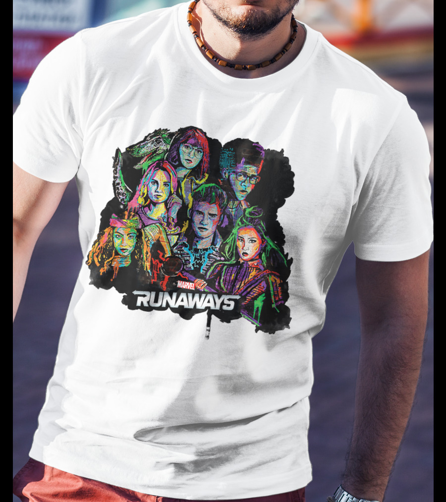 Marvel Runaways Vibrant Character Portraits Group Shot T-Shirt