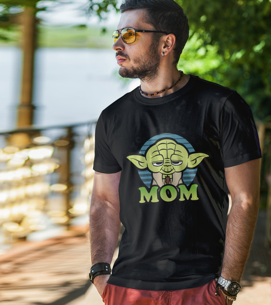 Yoda Coolest Mom Star Wars Cartoon T-Shirt