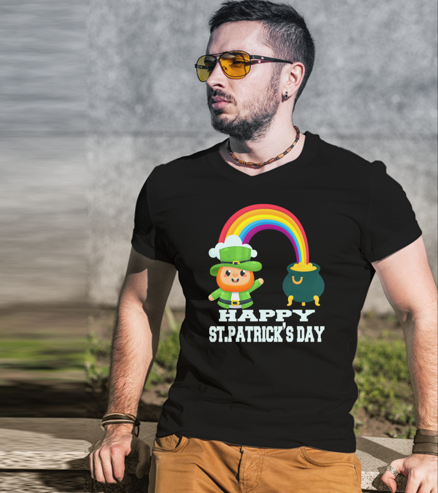 HAPPY ST. PATRICK'S DAY Rainbow Leprechaun Pot Of Gold T-Shirt