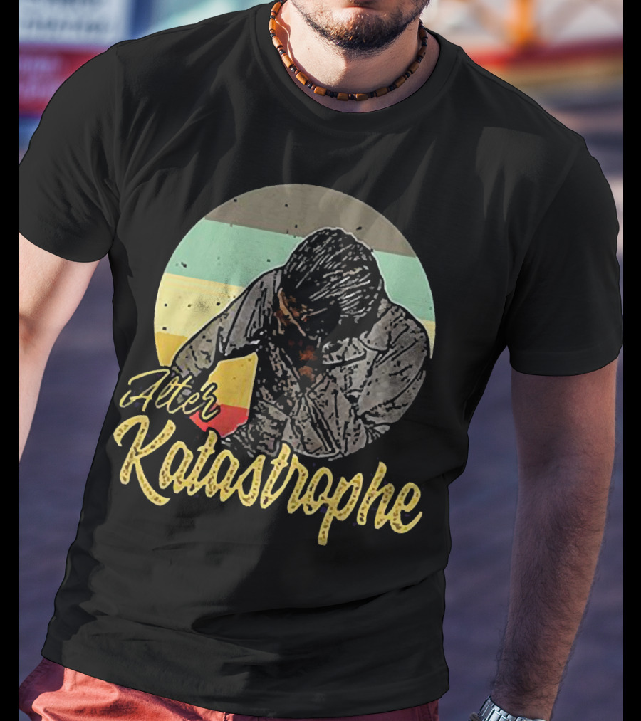 Alter Katastrophe Vintage Striped Background Bowed Head T-Shirt