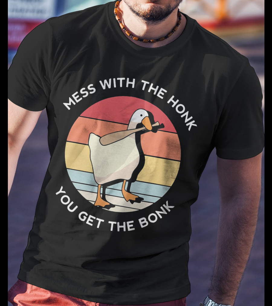 Mess With The Honk You Get The Bonk Goose Retro Vintage Goose With Bat T-Shirt