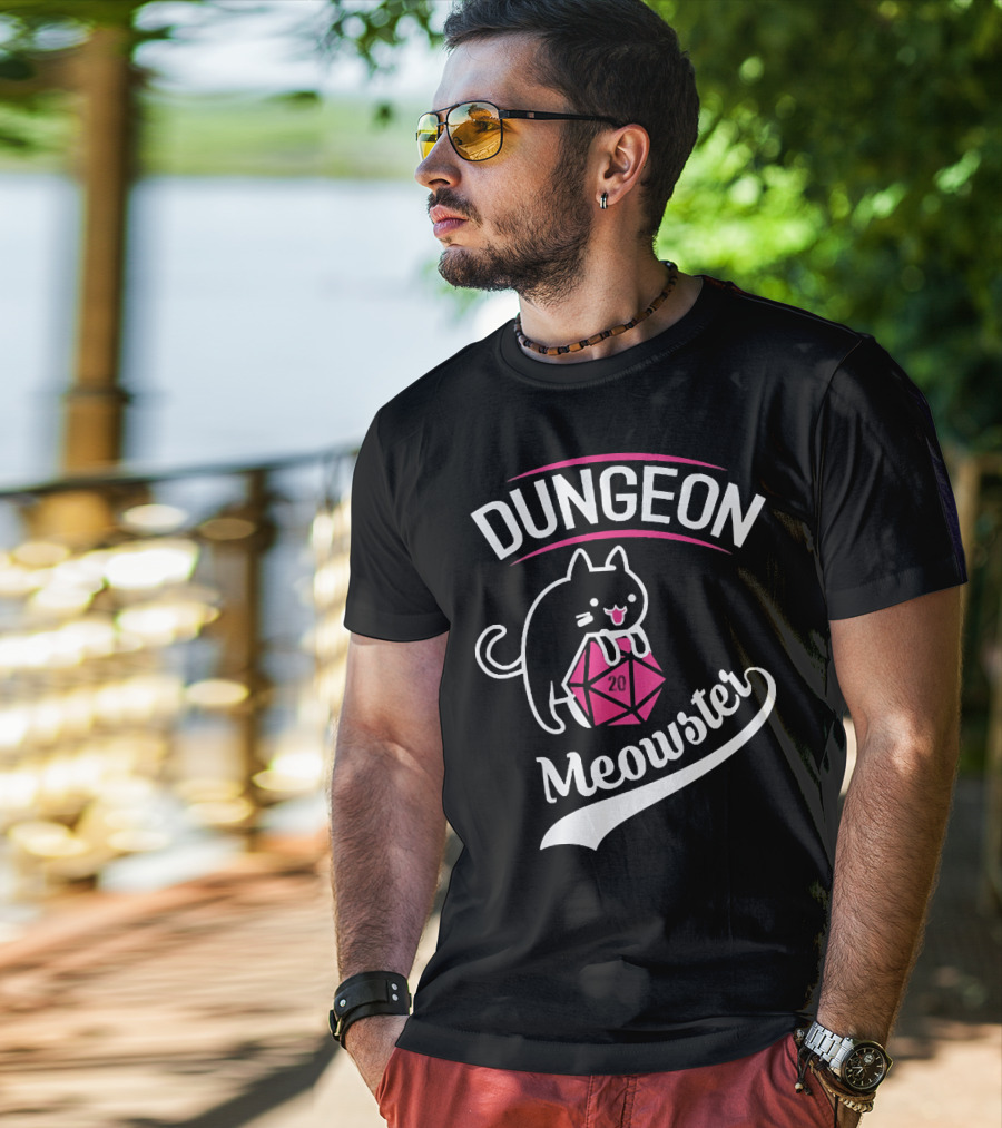 Dungeon Meowster Cat Holding D20 Dice T-Shirt