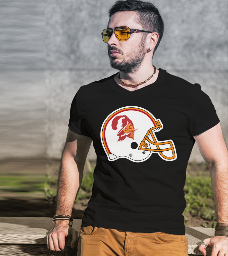 Brady Tompa Bay Buccaneers NFL Retro Helmet T-Shirt
