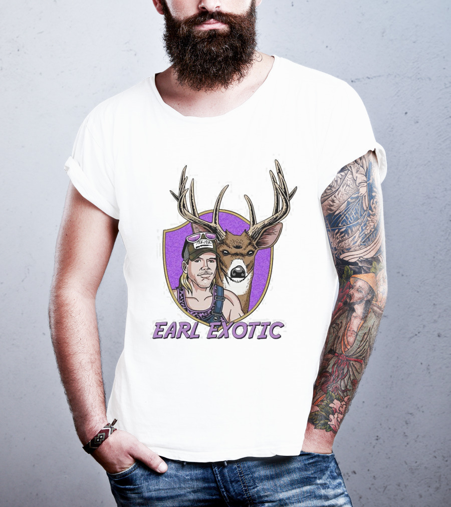 Earl Exotic Deer Hunter With Sunglasses Mule Deer Antlers T-Shirt