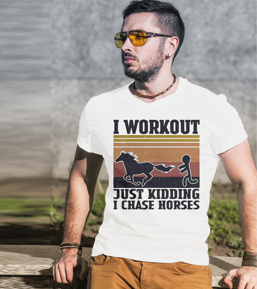 I Workout Just Kidding I Chase Horses Retro Style Horse And Runner T-Shirt