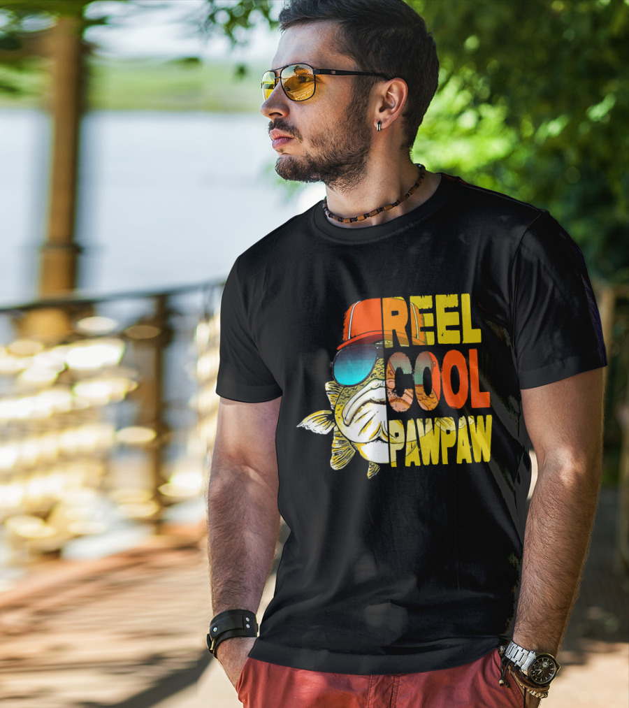 REEL COOL PAWPAW Fathers Day Fishing 143 T-Shirt