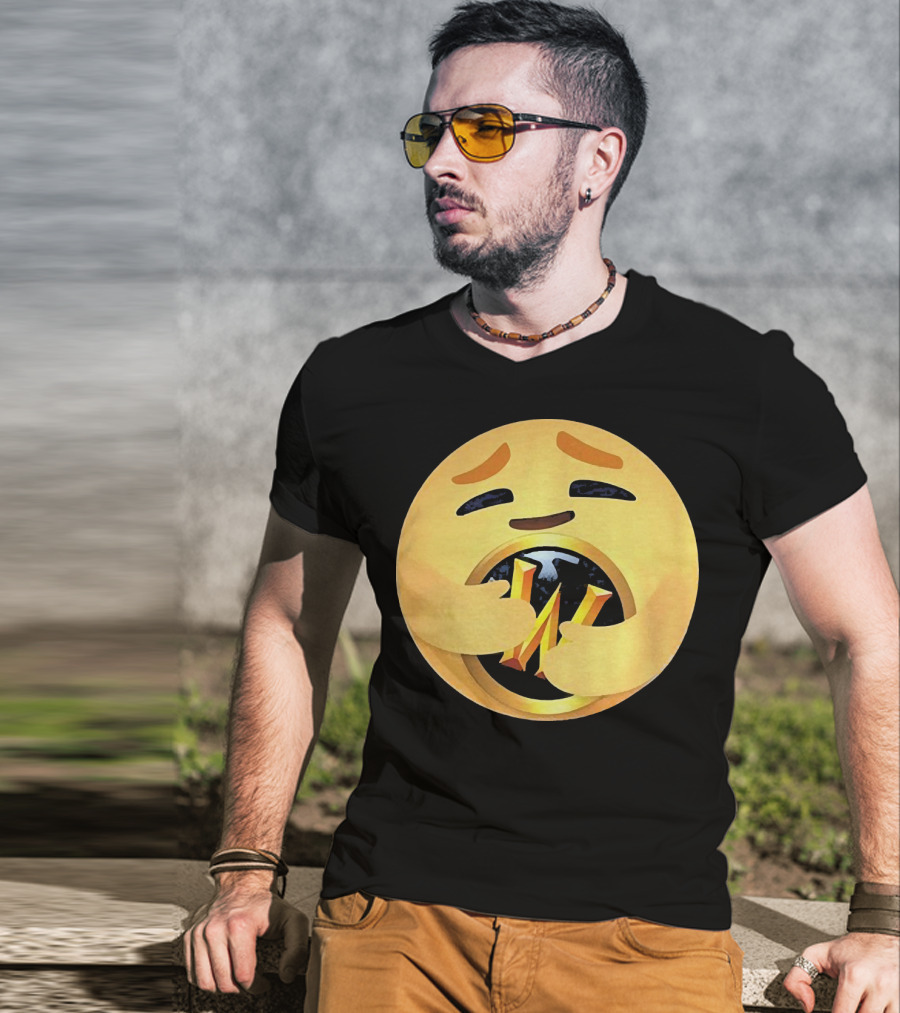 WoW20 Emoticon Hugging World Of Warcraft T-Shirt