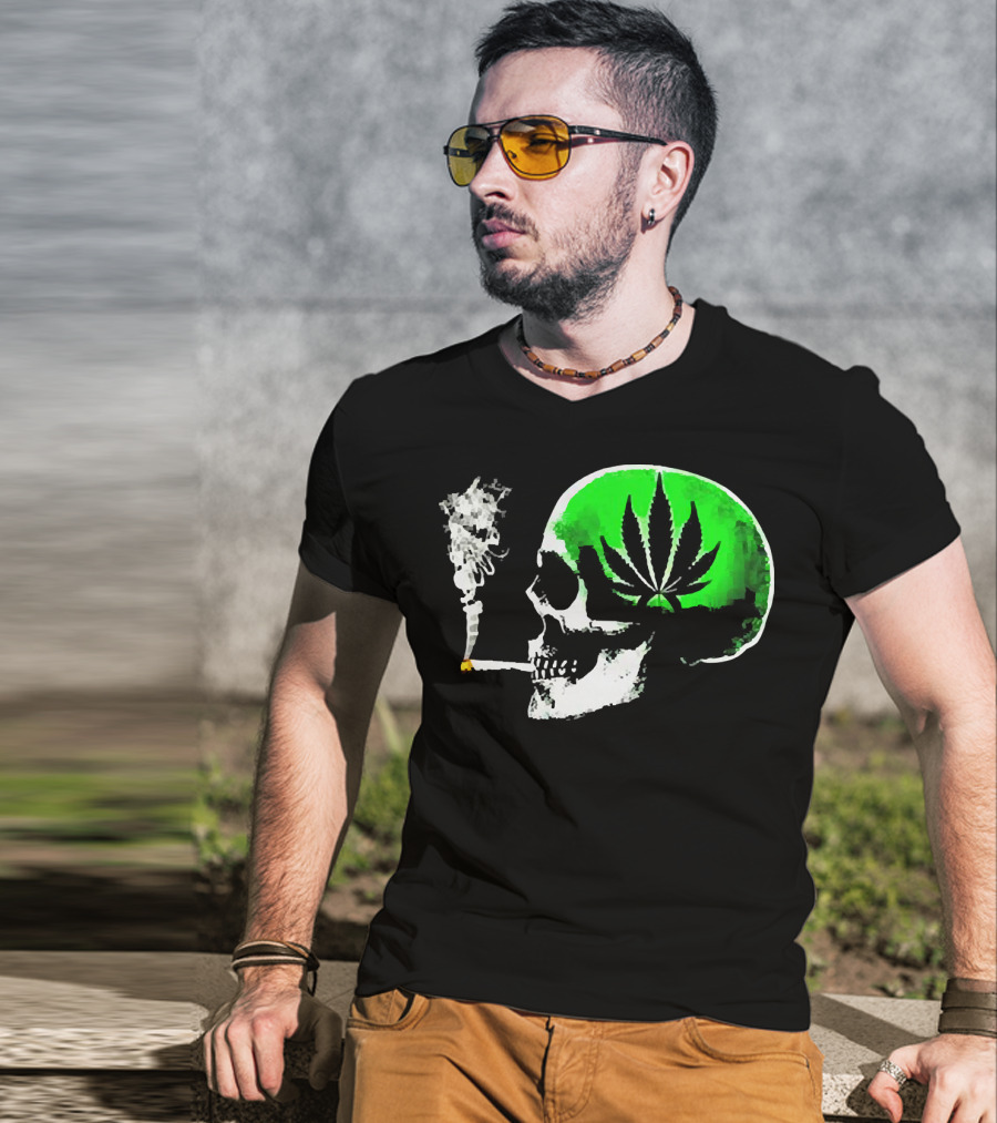Weed Leaves Skull Smoking Joint Green Marijuana T-Shirt