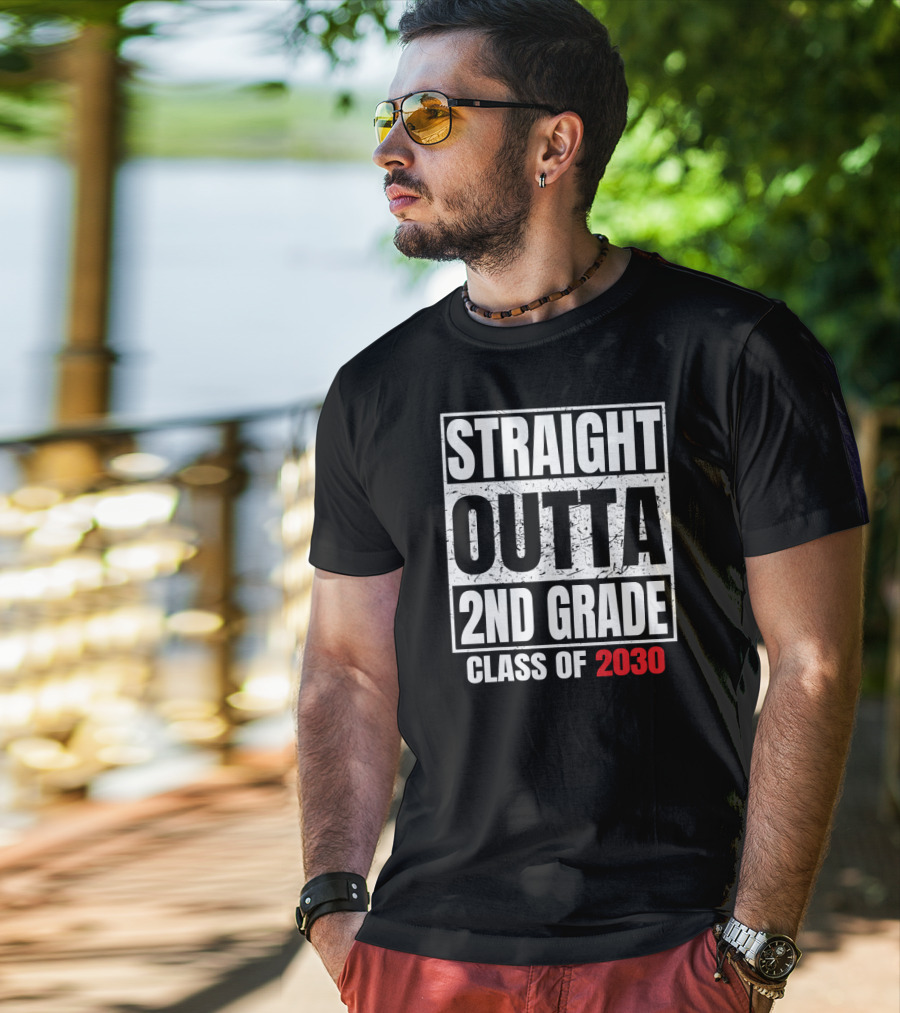 Straight Outta 2nd Grade Class Of 2030 Graduation Grad T-Shirt