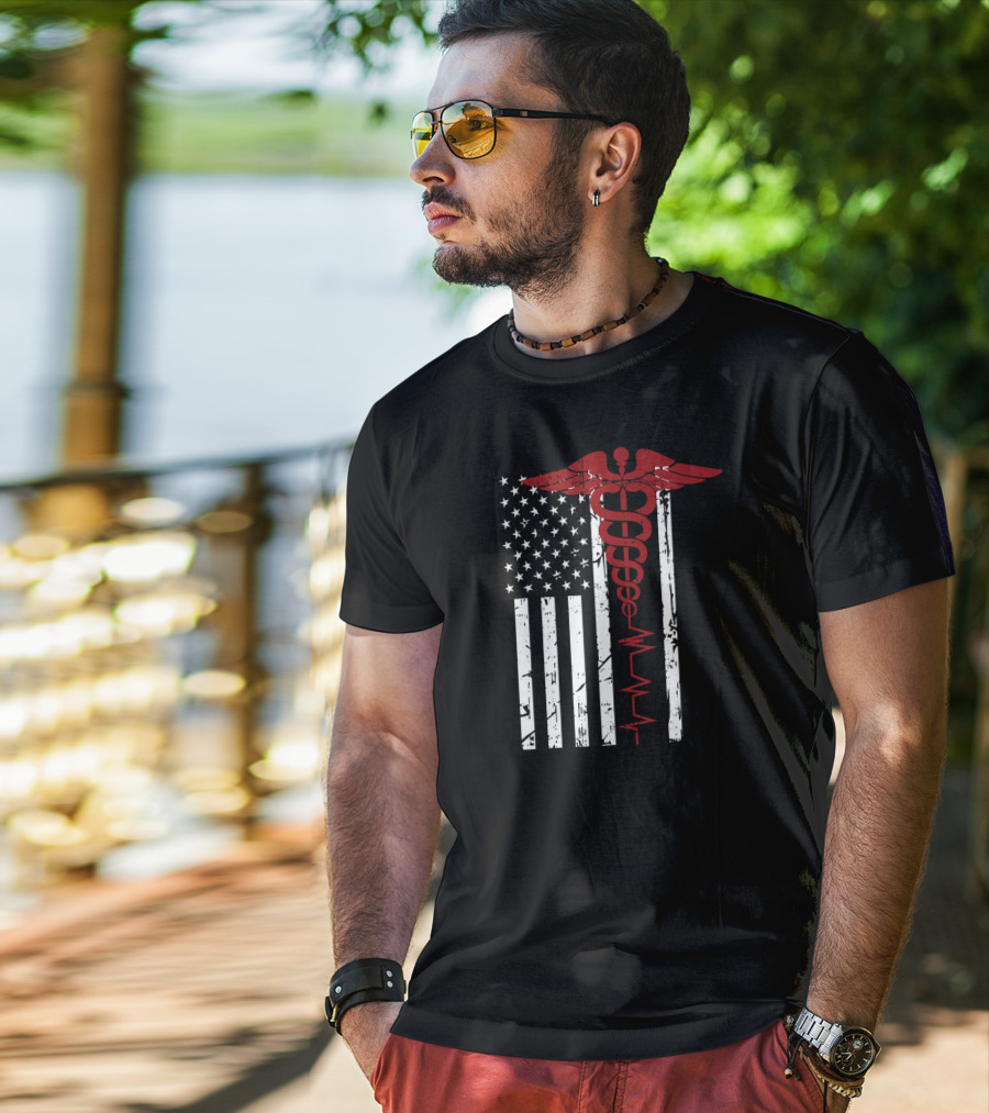 USA Flag Caduceus Medical Symbol Black Patriotic Nurse T-Shirt