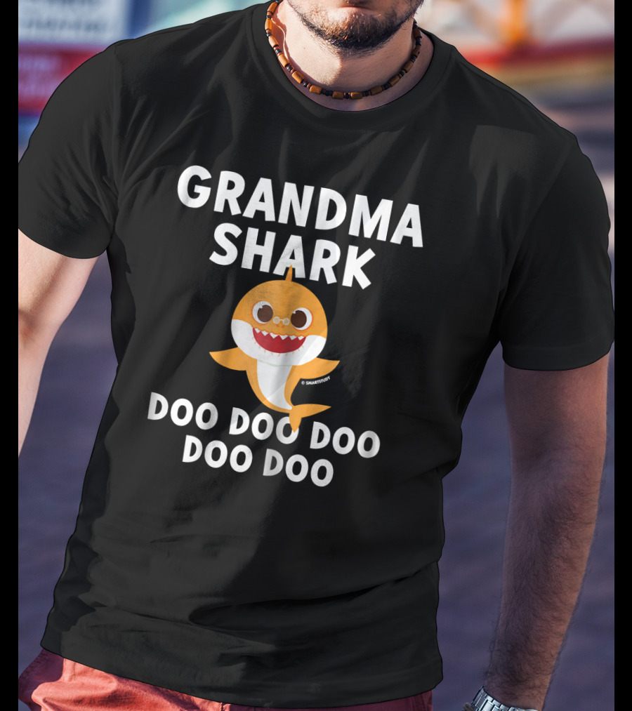 Grandma Shark Doo Doo Doo Doo Pinkfong T-Shirt