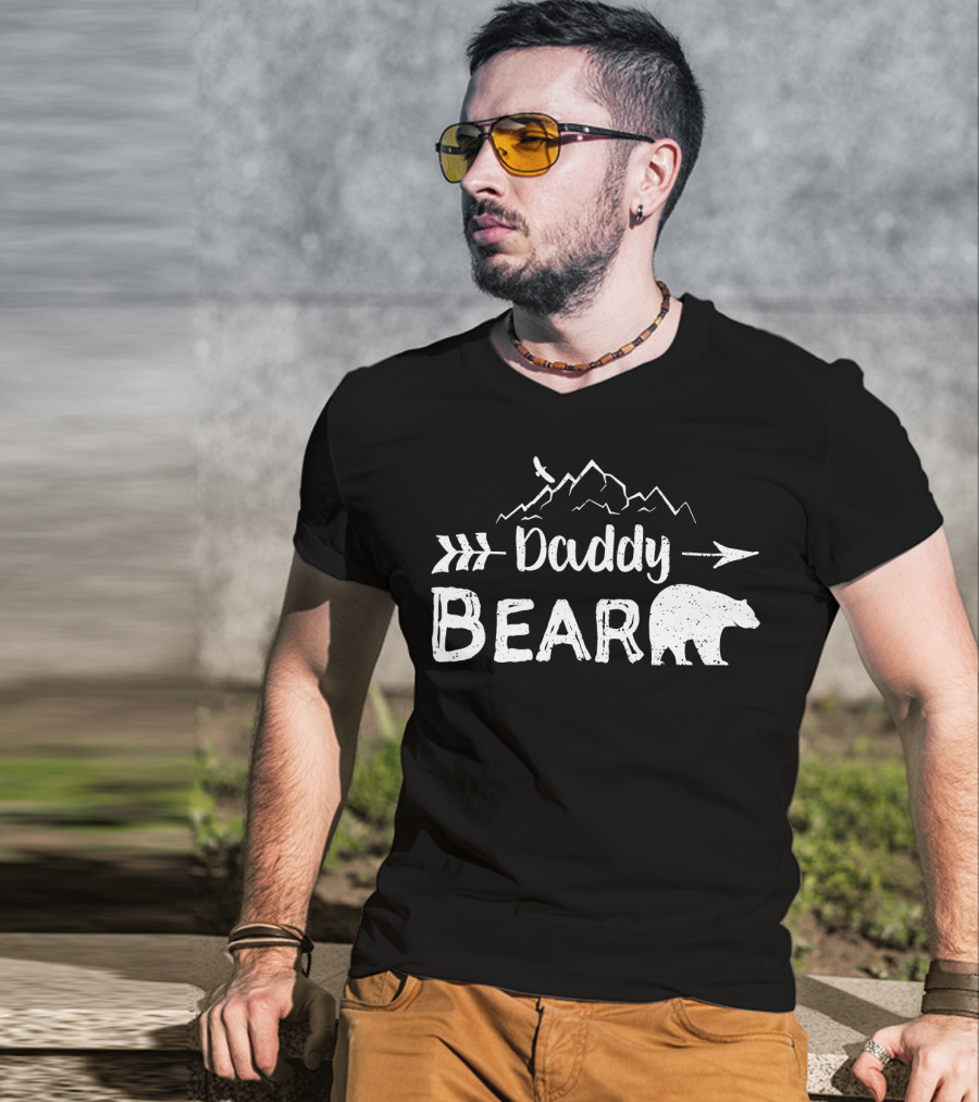Daddy Bear Family Camping Matching Design With Mountains And Arrow T-Shirt
