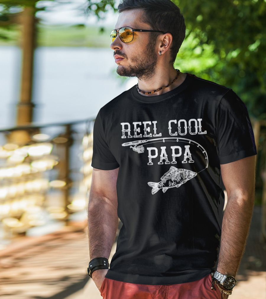 Vintage Reel Cool Papa Fishing Rod Fish Novelty Father T-Shirt