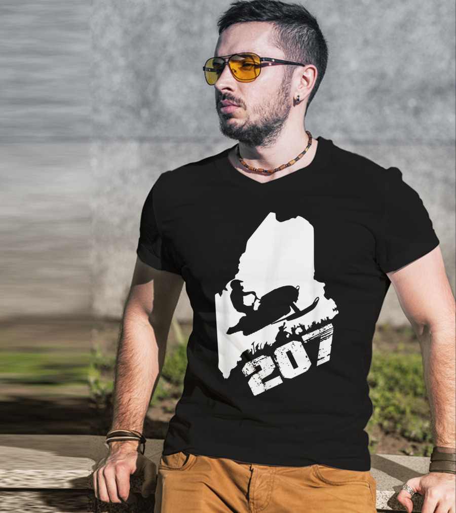 Maine 207 Snowmobile Silhouette In State Outline T-Shirt