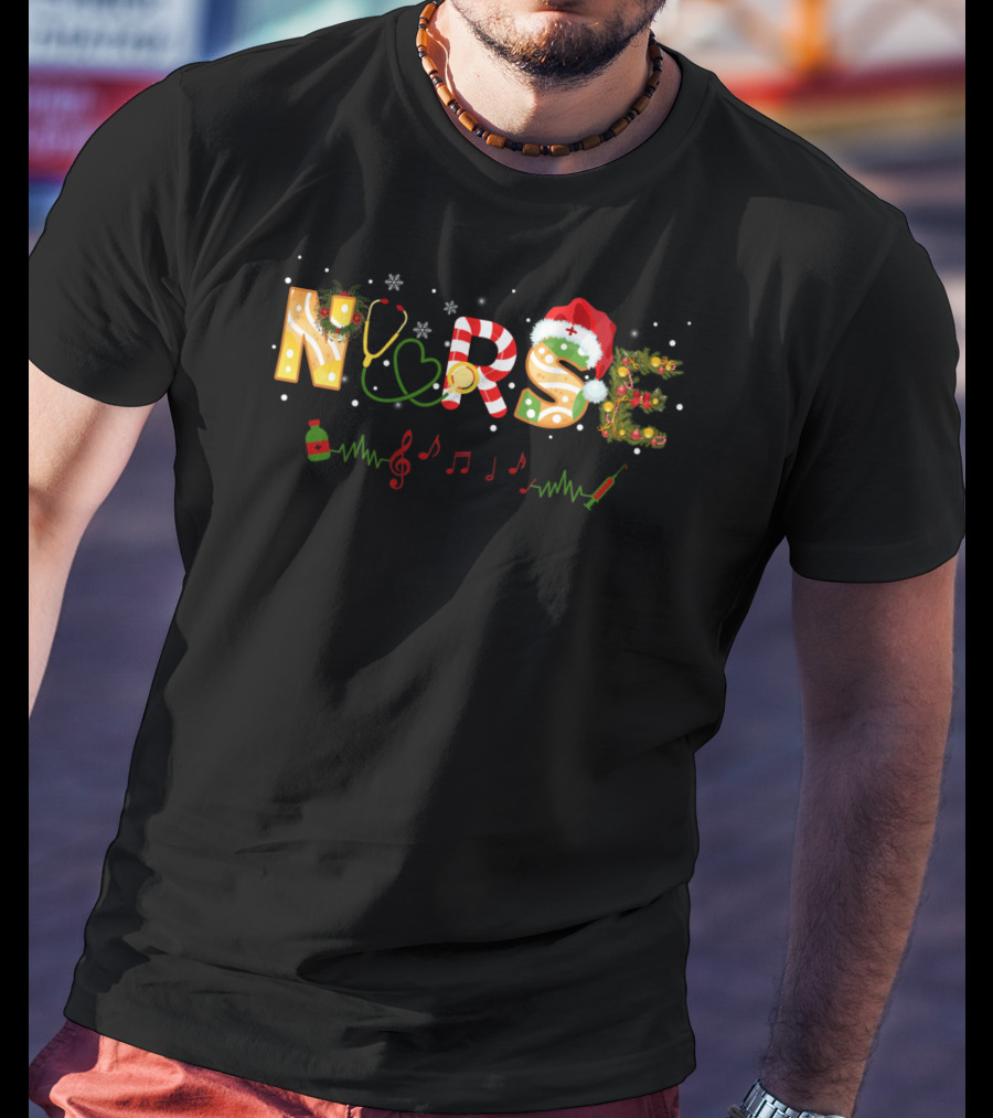 Nurse Christmas Santa Hat Stethoscope Heartbeat Music Syringe Snowflakes T-Shirt