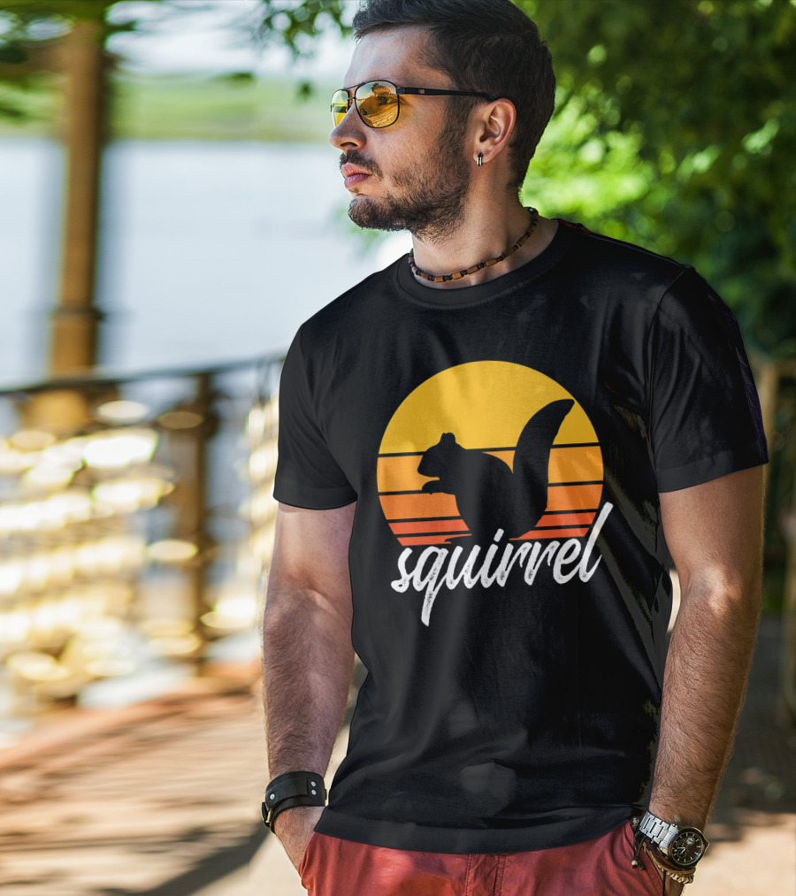Squirrel Retro Sunset Silhouette Animal Lover Vintage T-Shirt