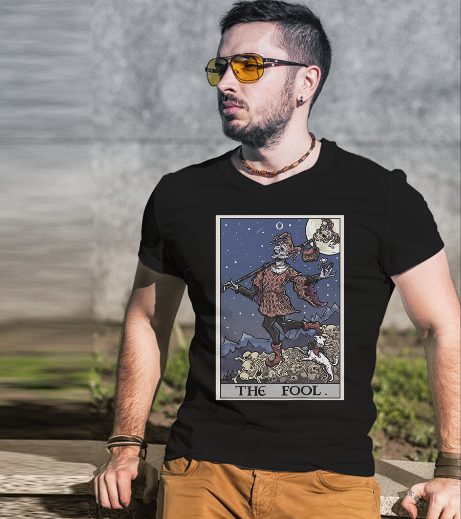 The Fool Tarot Card Gothic Halloween Jester On Skull Pile T-Shirt