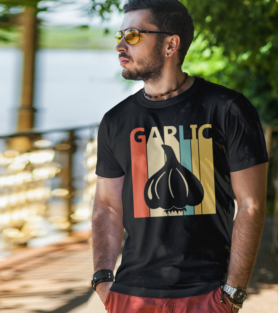 Vintage Garlic Lover Retro Stripes T-Shirt