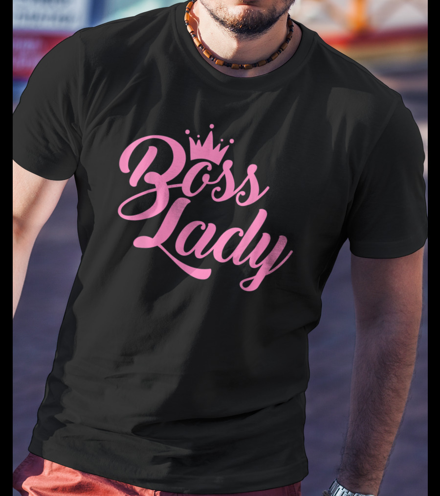 Boss Lady Fashionable Pink Crown Text T-Shirt