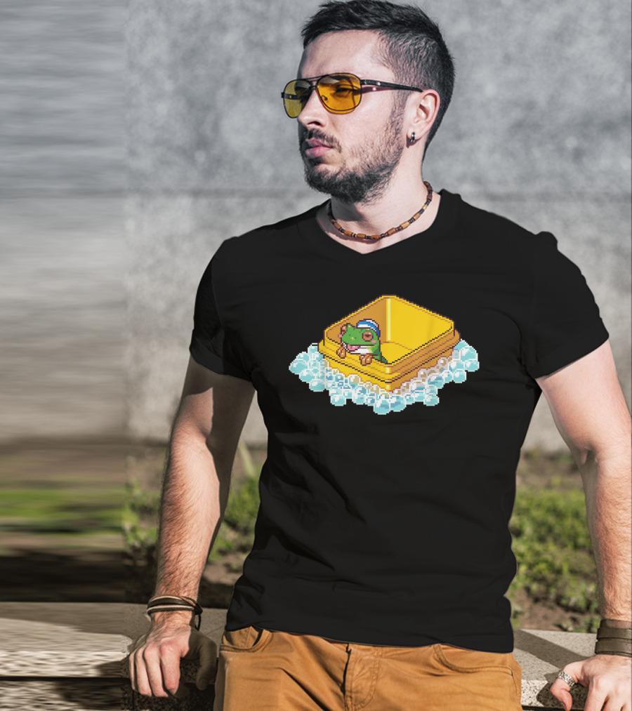 Frog Bath Bubbles Retro Pixel T-Shirt