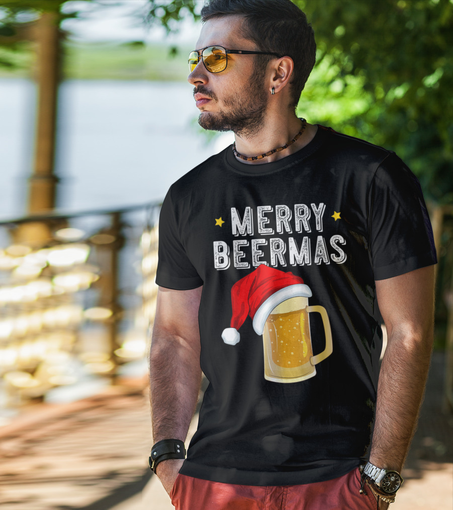 Merry Beermas Christmas Beer Santa Hat Beer Mug T-Shirt