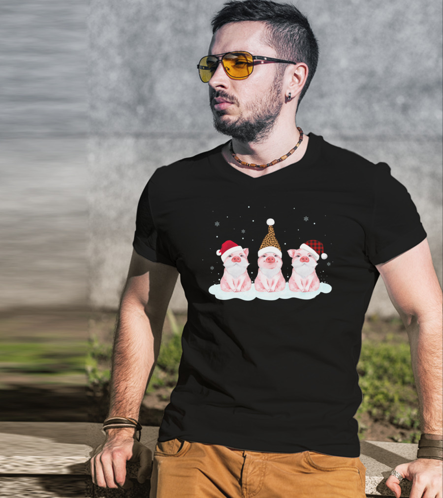 Pig Trio In Santa Hats Just Hangin' With My Santas T-Shirt