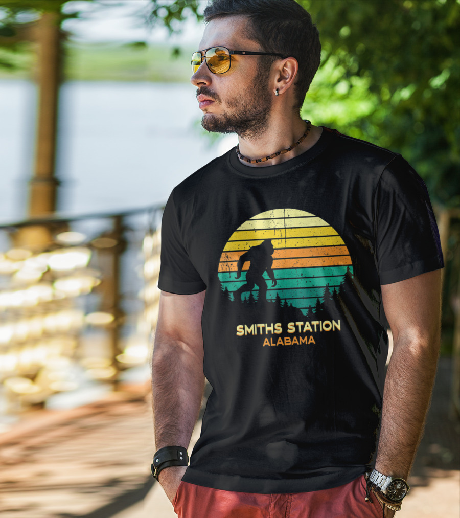 Smiths Station Alabama Retro Bigfoot Silhouette Vintage Sunset Forest T-Shirt