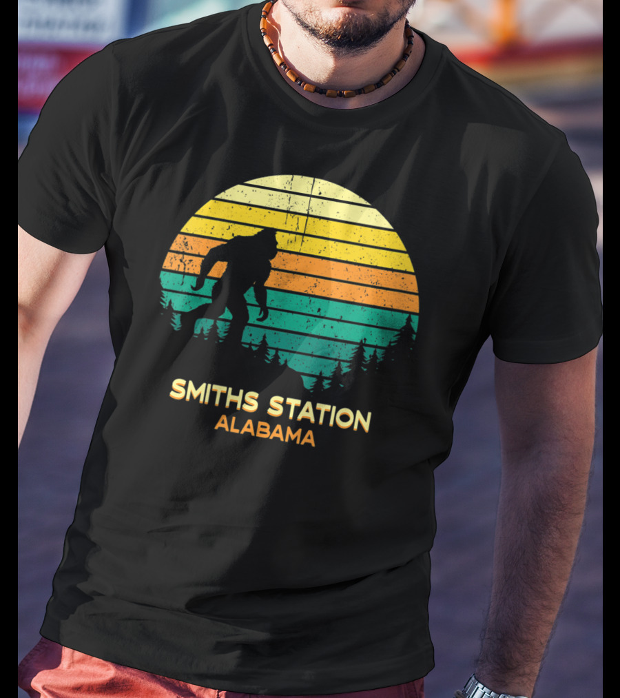Smiths Station Alabama Retro Bigfoot Silhouette Vintage Sunset Forest T-Shirt