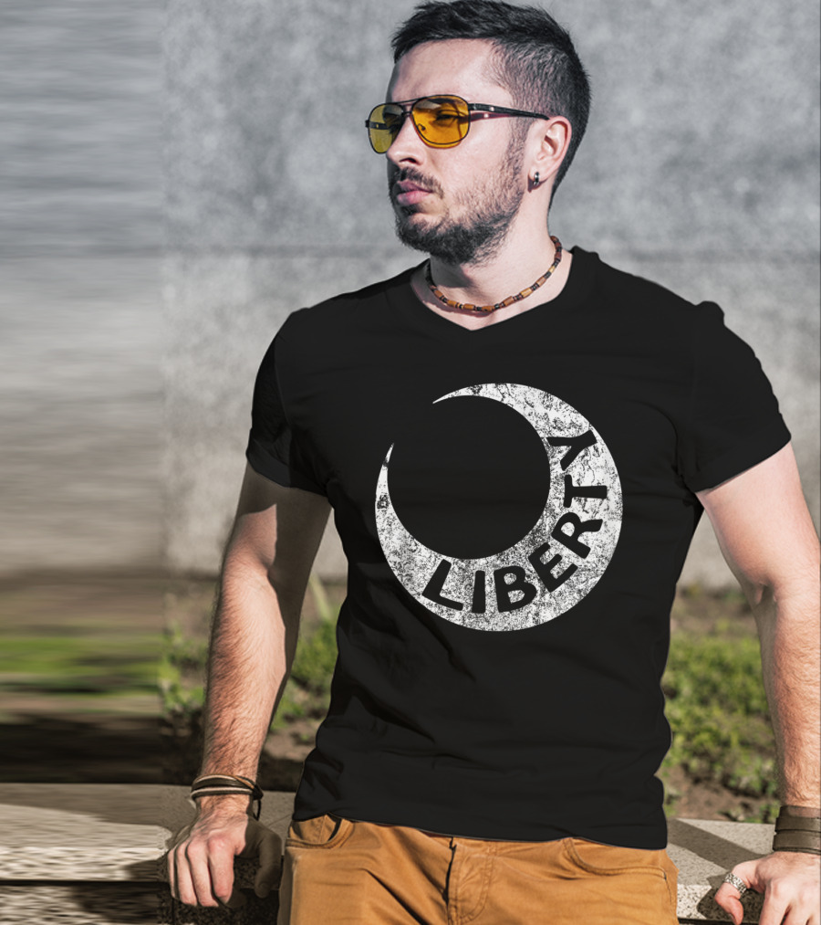 Liberty Moultrie Flag Of Defiance Classic Crescent T-Shirt