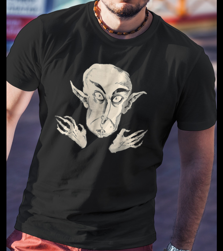 Nosferatu The Vampyre Creepy Classic Vampire Illustration Face And Claws T-Shirt