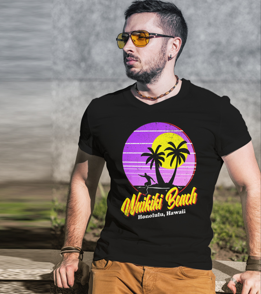 Waikiki Beach Honolulu Hawaii Retro Surfer Vintage 80's Sunset Palms T-Shirt