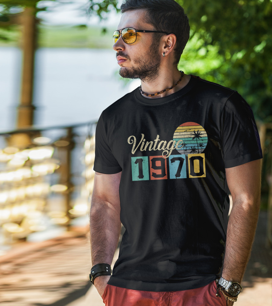Vintage 1970 Sunset Birthday Classic 19 T-Shirt