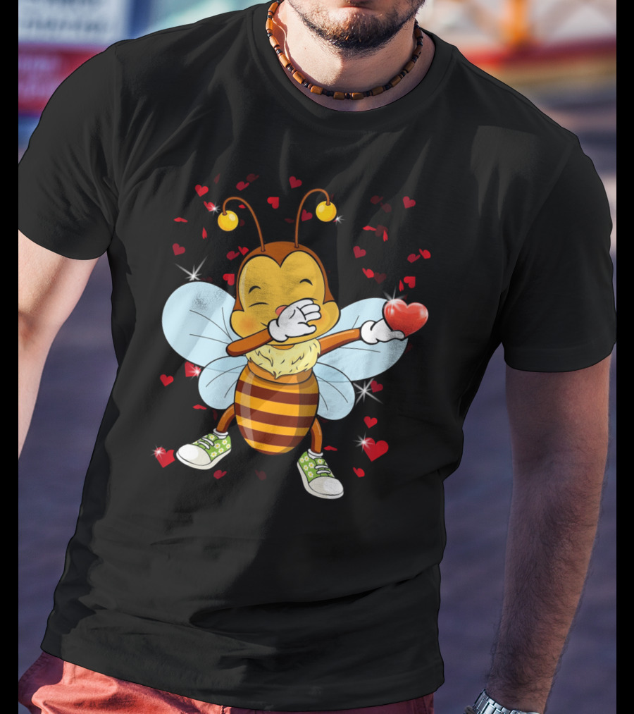 Valentine Girls Cute Dabbing Bee Heart Dabs With Love And Hearts T-Shirt