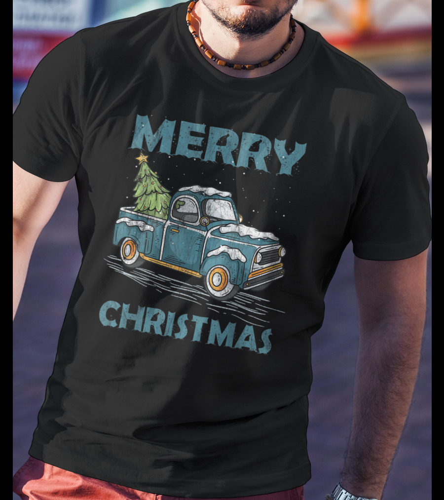 Merry Christmas Vintage Truck With Christmas Tree Classic Car T-Shirt