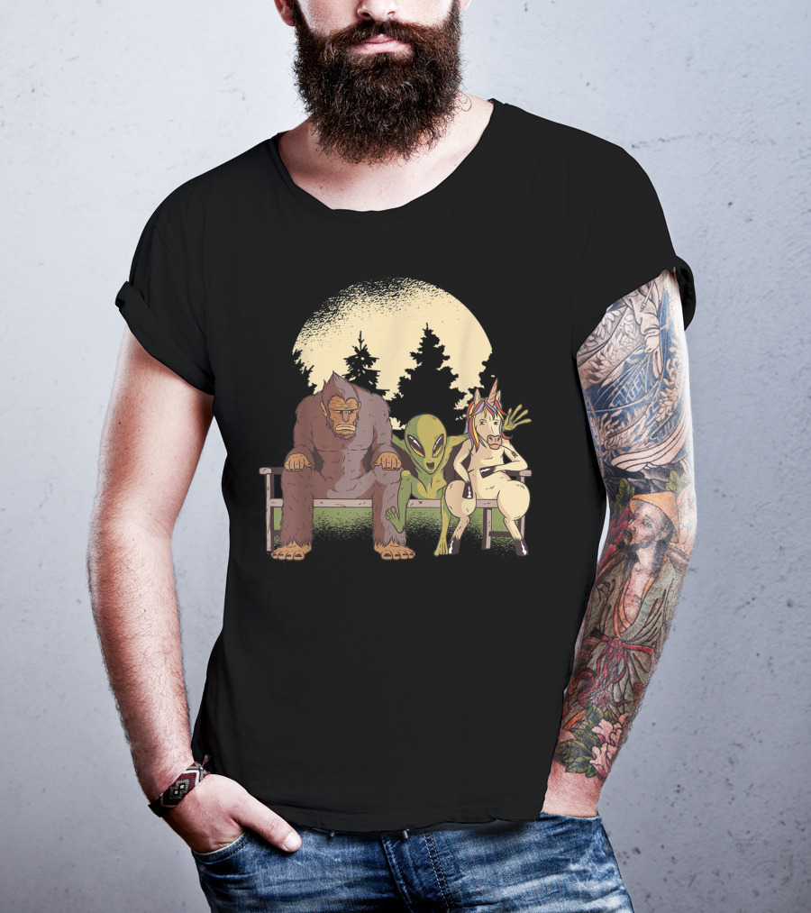 Creatures Monkey Alien Horse Forest Bench Scene T-Shirt