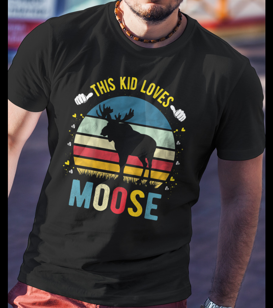 This Kid Loves Moose Retro Silhouette Boys And Girls Moose T-Shirt