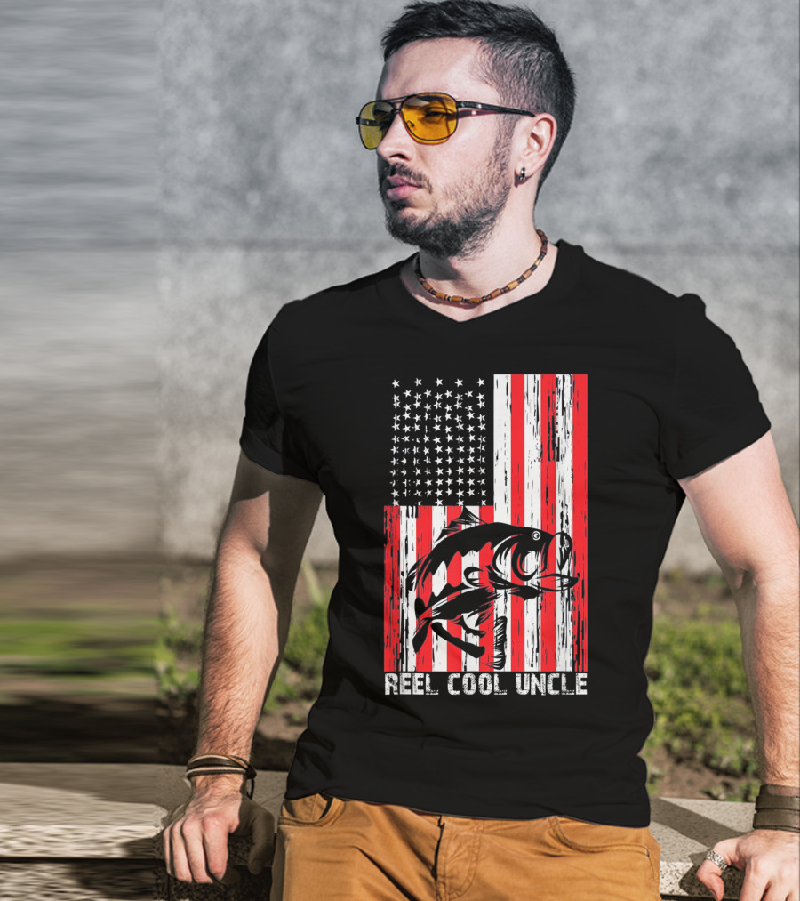 Reel Cool Uncle Vintage Fisherman American Flag T-Shirt