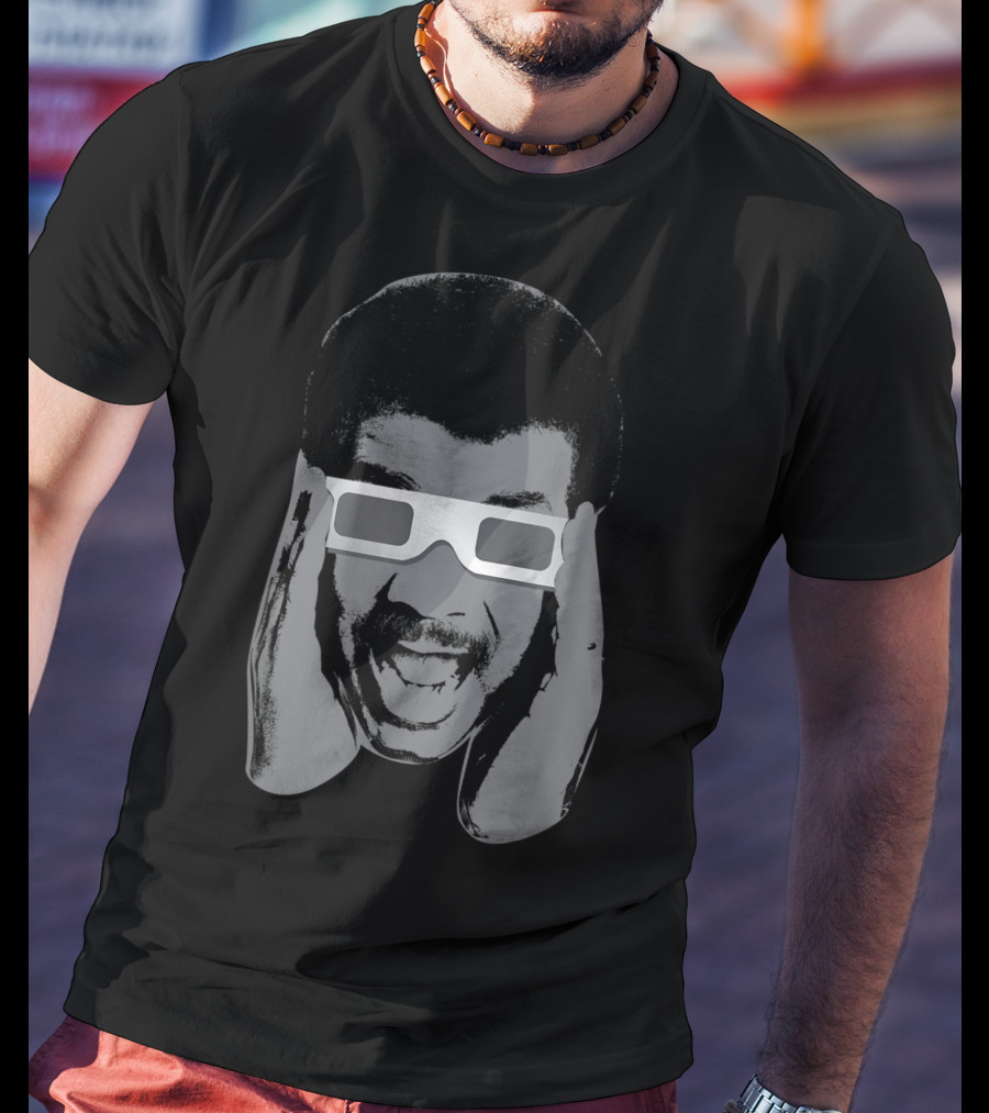 Neil Degrasse Tyson Eclipse Glasses Enthusiast Iconic Expression T-Shirt