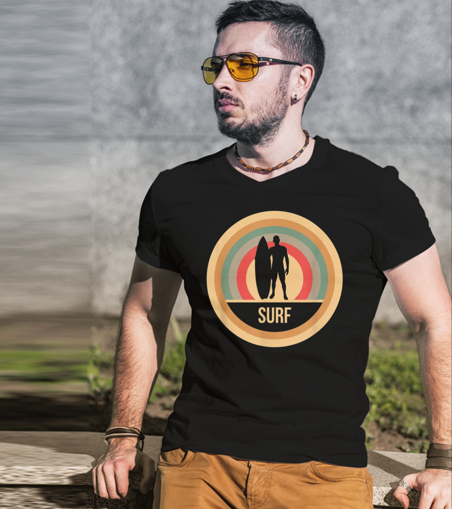 Surf Retro Vintage Surfers Rainbow Circle T-Shirt