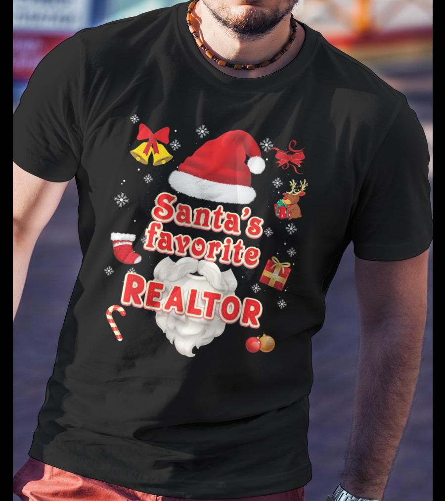 Santa's Favorite Realtor Christmas Cute Santa Hat Bells Reindeer Gift Snowflakes T-Shirt