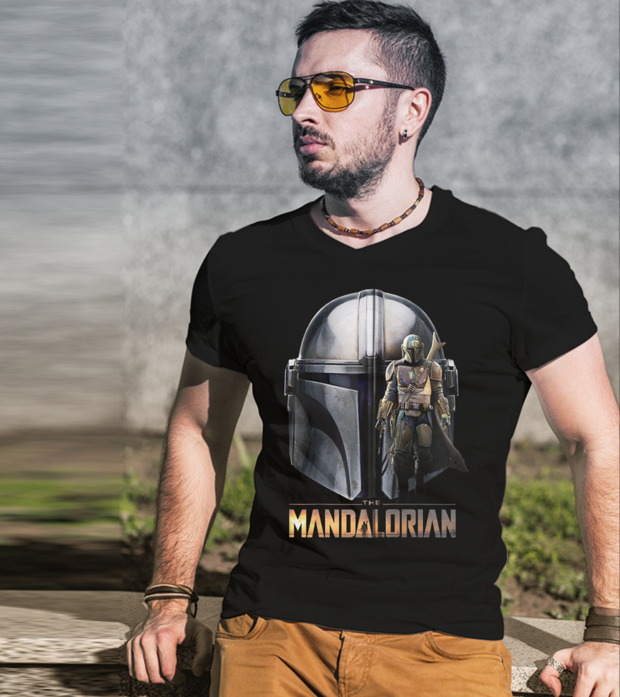 Star Wars The Mandalorian Helmet And Bounty Hunter Armor T-Shirt