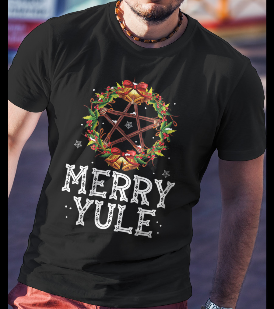 Merry Yule Holly Wreath With Pentagram And Bells T-Shirt