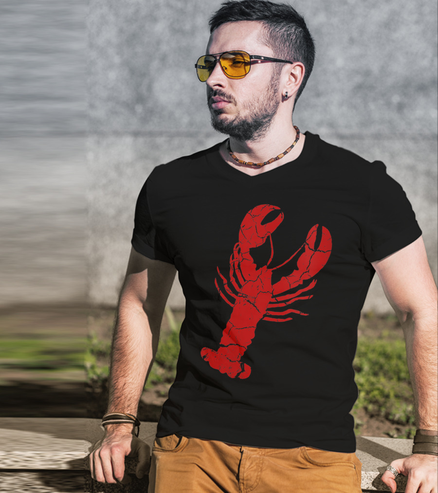 Vintage Lobster Print Red Cracked T-Shirt