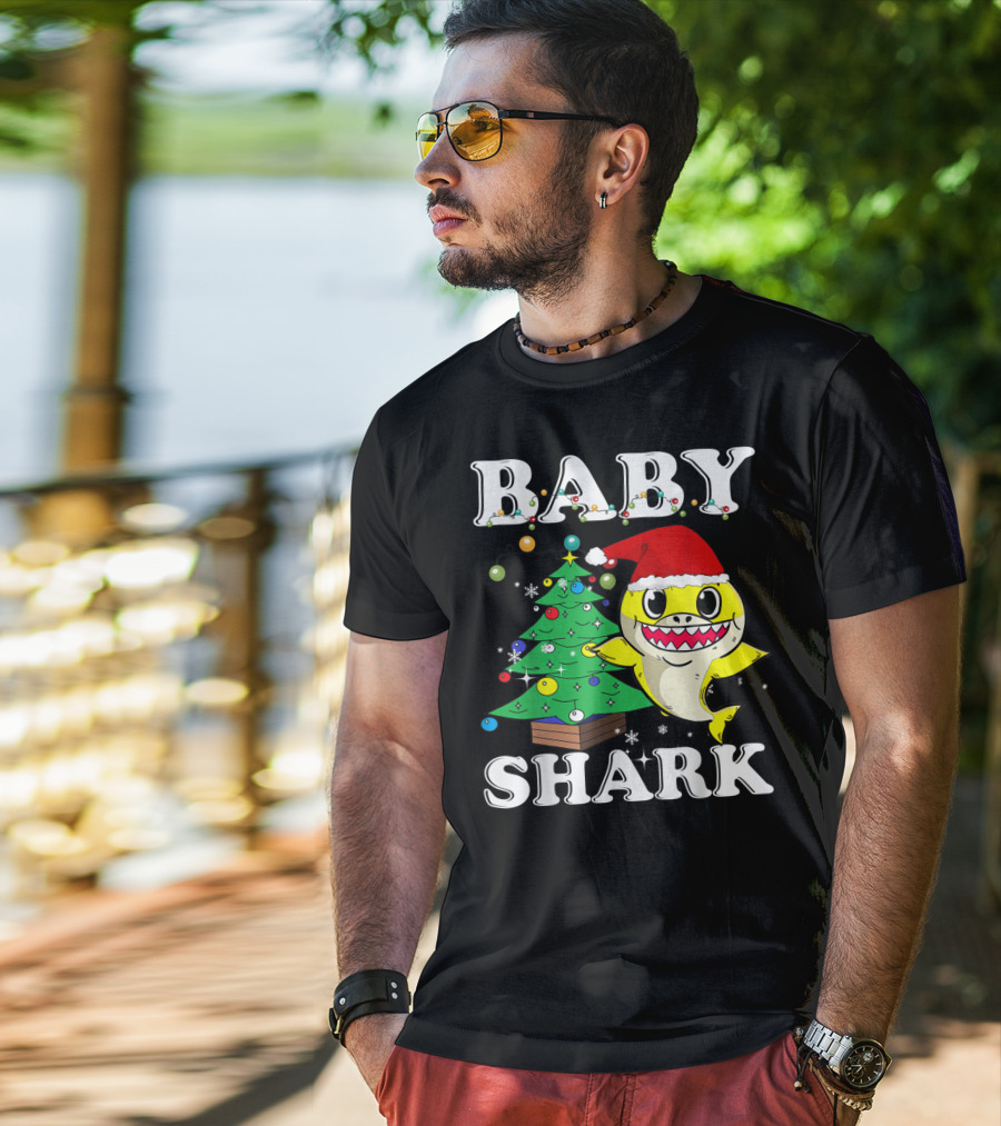 Baby Shark Christmas Tree Santa Hat T-Shirt